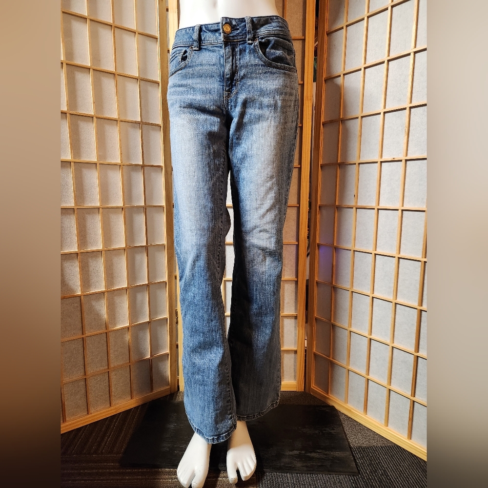 Classic American Eagle Blue Denim Jeans
